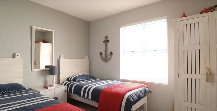 4 Bedroom Property for Sale in Paradise Beach Western Cape